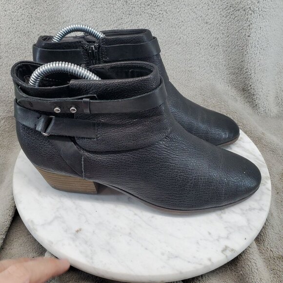 Clarks Shoes Womens Size 7 Black Leather Spye Comet Ankle Boots - Picture 6 of 10